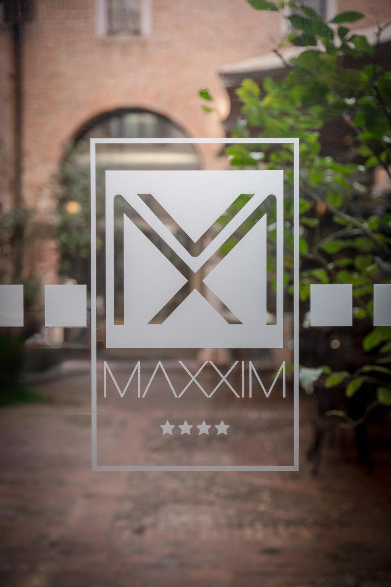 Maxxim Hotel & Loft 费拉拉 外观 照片